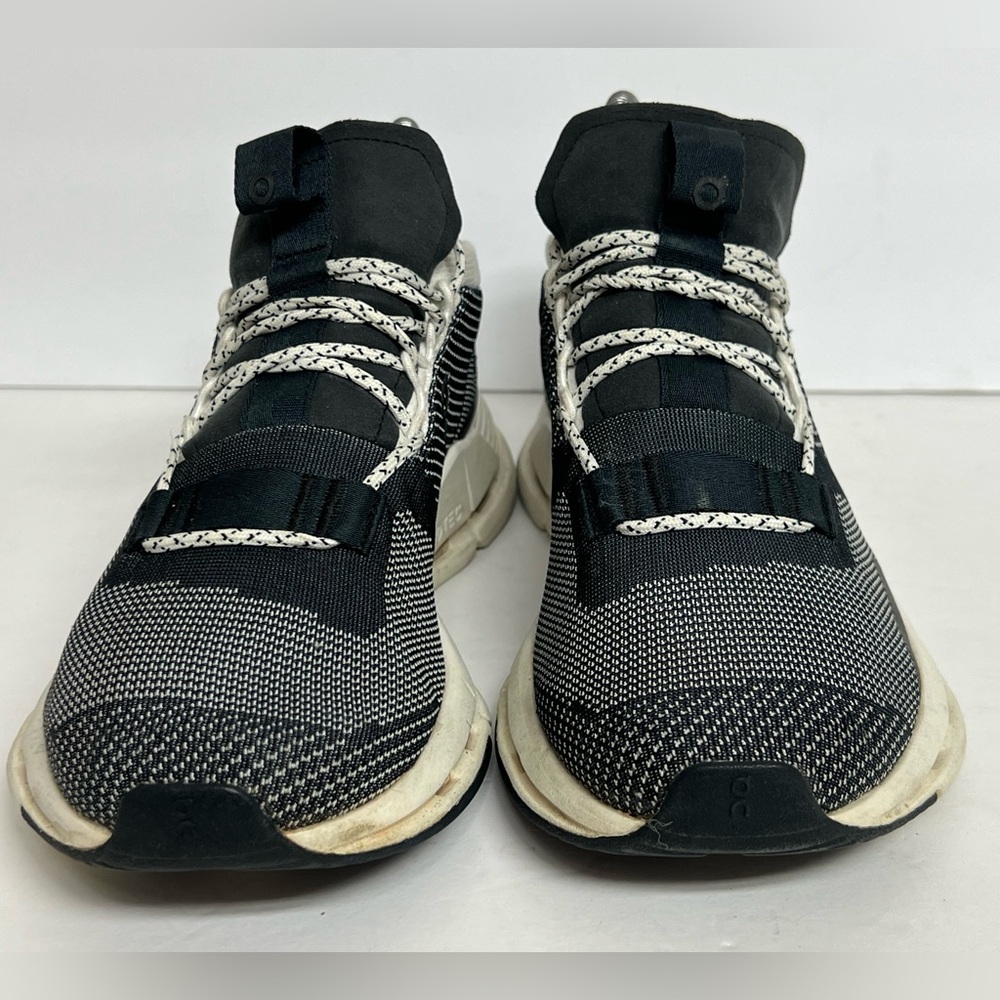 On Cloudnova Women’s Size 8 Black White Athletic Running Shoes - Picture 5 of 11
